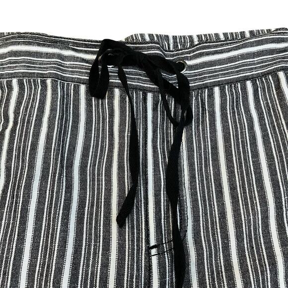Lane Bryant Linen Blend Striped Shorts Sz 28 Boho Vacation Beach Utility Pocket - Picture 2 of 6